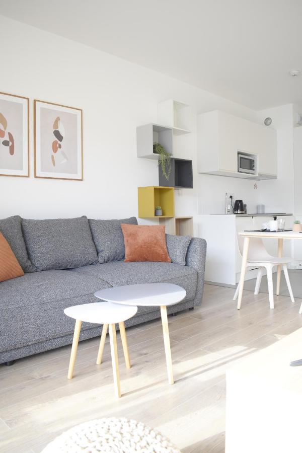 White Apartment Modern Tower Atal Gdynia Exterior foto