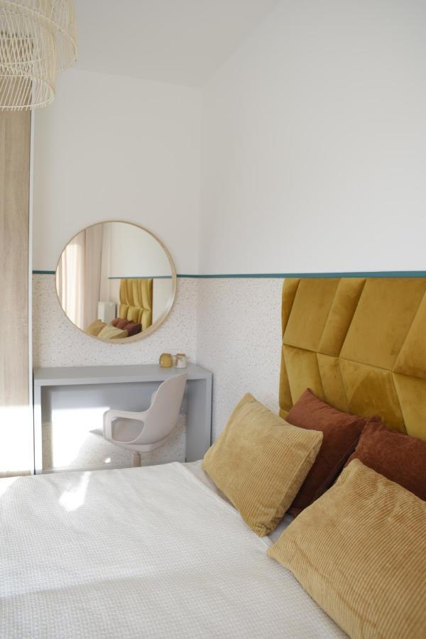 White Apartment Modern Tower Atal Gdynia Exterior foto