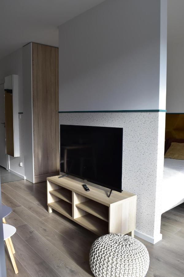 White Apartment Modern Tower Atal Gdynia Exterior foto
