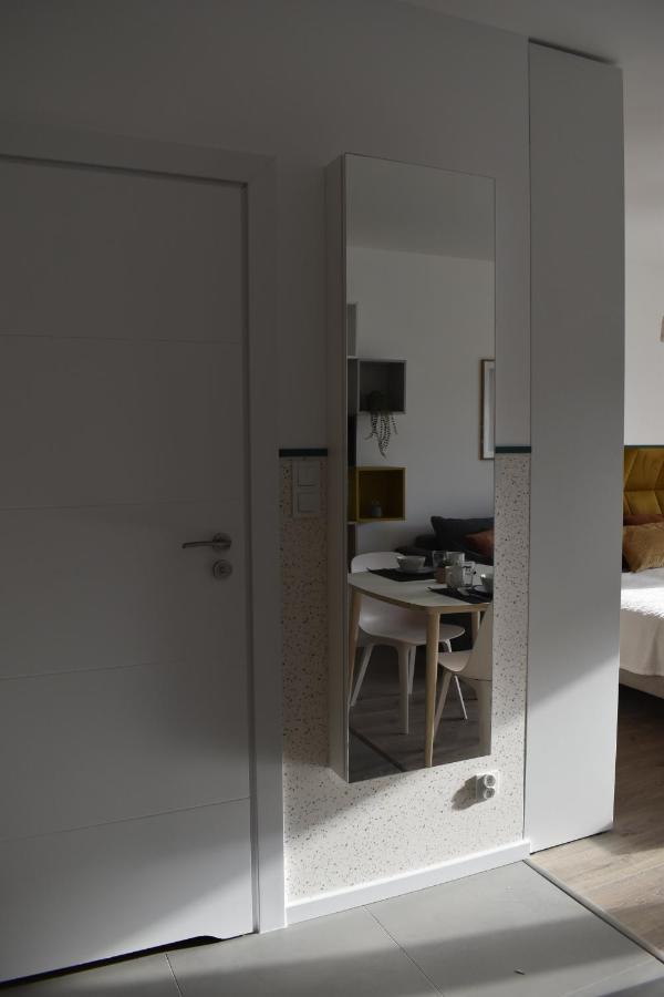 White Apartment Modern Tower Atal Gdynia Exterior foto